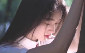 森系好看慵懒头像女,慵懒女生头像的时尚演绎